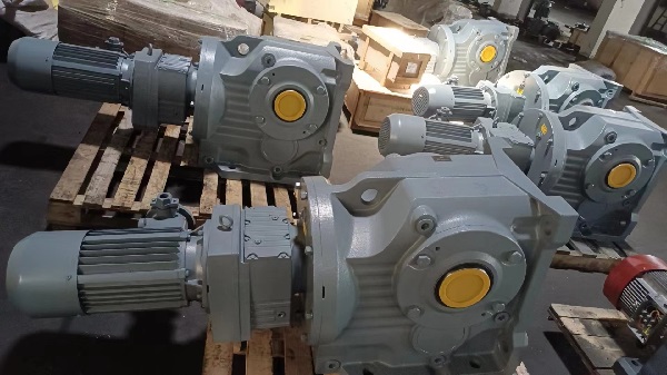 KA57減速機(jī) KA57減速機(jī)