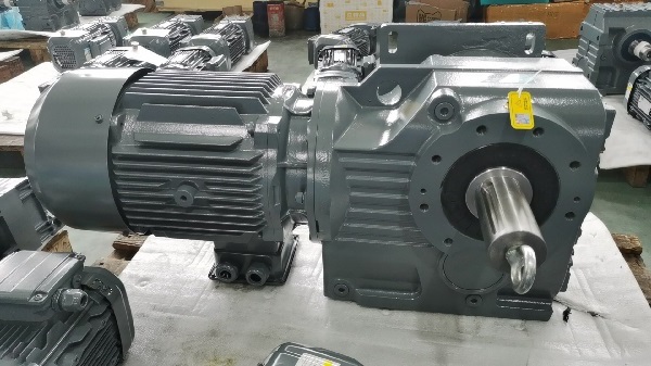 KA157減速機(jī) KA157減速機(jī)