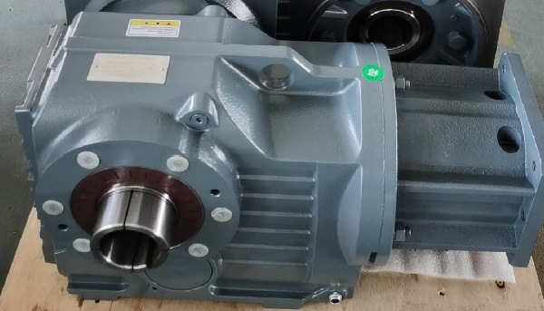 SF67減速機(jī) SF67減速機(jī)