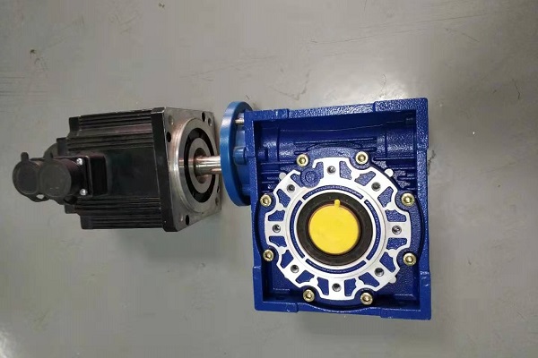 原木裝載設(shè)備減速機(jī),NRV075減速機(jī),NMRV075-30-90B5減速電機(jī) 原木裝載設(shè)備減速機(jī),NRV075減速機(jī),NMRV075-30-90B5減速電機(jī)