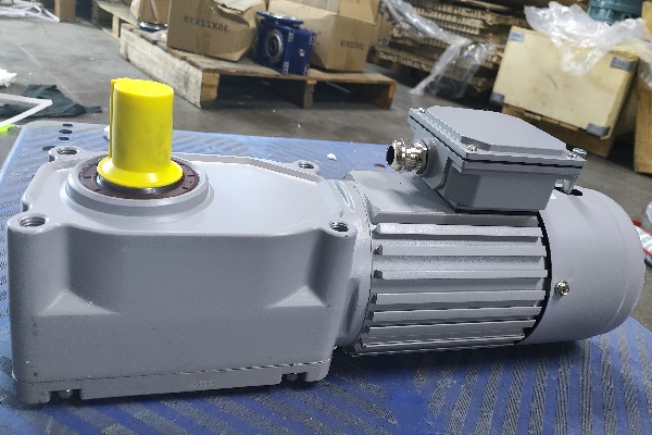 木工砂光機(jī)減速機(jī),F3S直交軸減速機(jī),F3S-750W減速電機(jī) 木工砂光機(jī)減速機(jī),F3S直交軸減速機(jī),F3S-750W減速電機(jī)