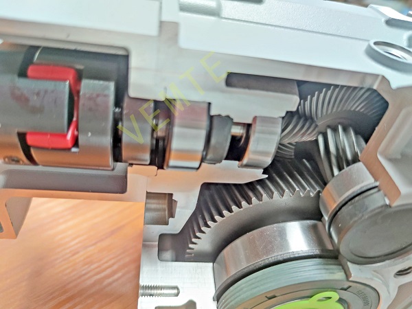 雙曲面減速機(jī)圖紙 雙曲面減速機(jī)圖紙